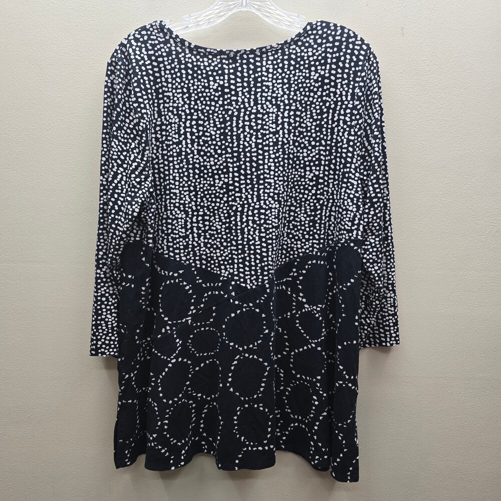 Habitat Core Travel Circles & Dots Seamed V-Neck Tunic Top Black White Size XL - Picture 2 of 6